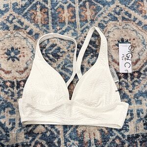 Gigi’s Women's Cream Textured Bikini Top